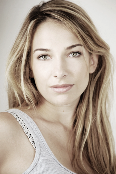 Miss BCBG Anne-Christine